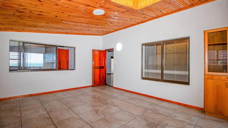 5 Bedroom Property for Sale in Jongensfontein Western Cape